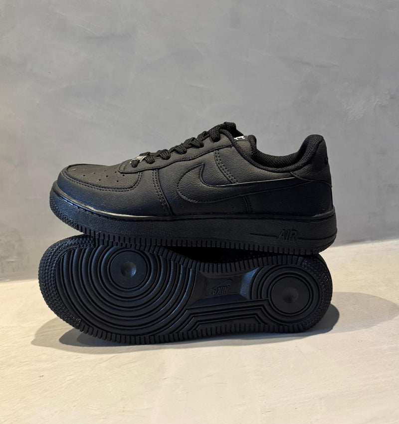 Air Force 1 - O clássico Preto